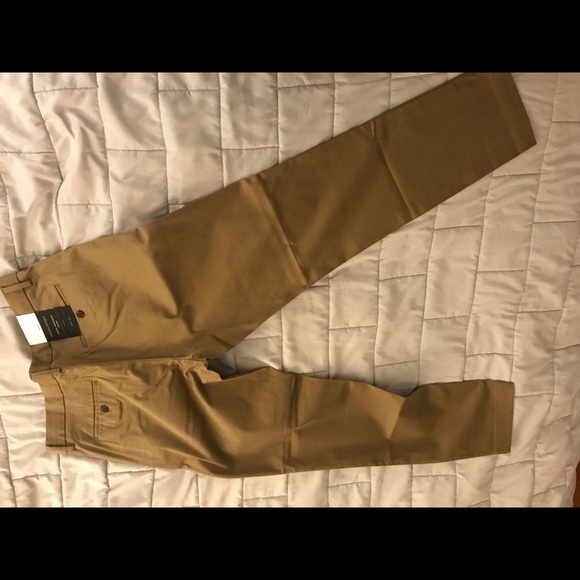 34x32 Banana Republic Rapid Movement Chino - Picture 4 of 6